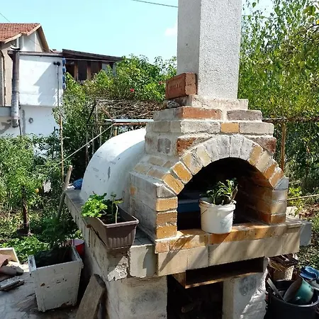 Apartmán цвят бяло *