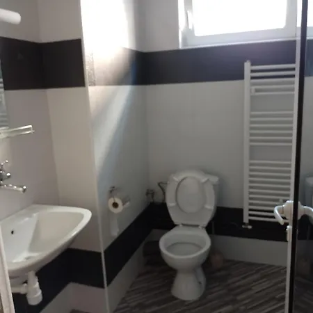 цвят бяло Apartmán