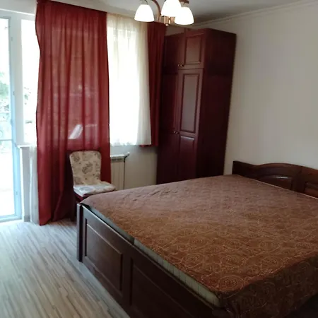 Apartamento цвят бяло