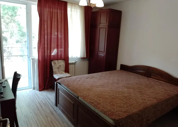 Апартаменты цвят бяло